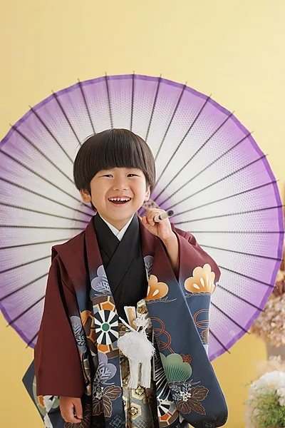 七五三 5歳男の子 水色着物と傘